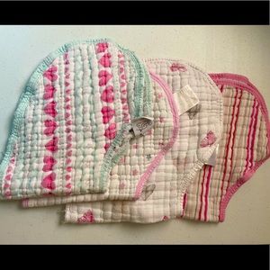 4 Aden & Anais girls burpy bibs